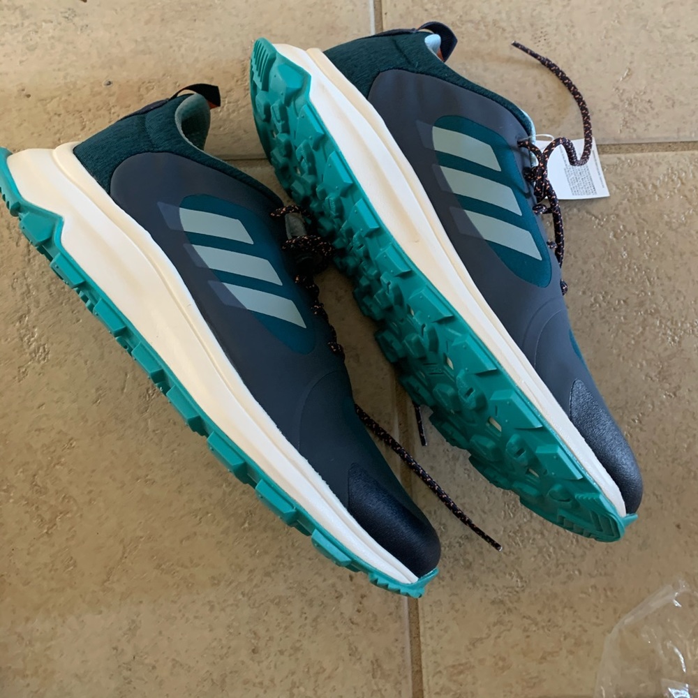 NWT and box Adidas Response Trail Sneaker 9.5